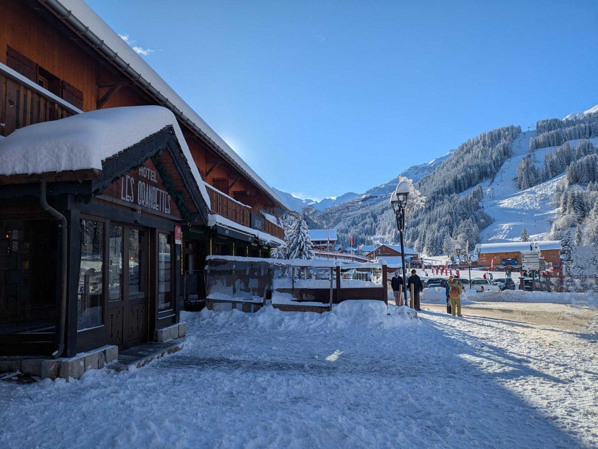 Hotel Les Grangettes Méribel Exteriör bild
